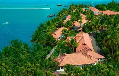 Hotel Back Water Ripples 